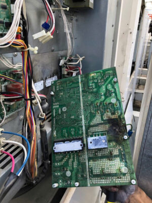 Hệ thống điều hòa âm trần Hitachi bị lỗi Hệ thống điều hòa âm trần Hitachi bị lỗi