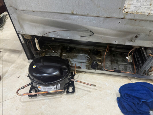 Thay lốc máy nén tủ lạnh Hitachi tại Thanh Hóa Thay lốc máy nén tủ lạnh Hitachi tại Thanh Hóa
